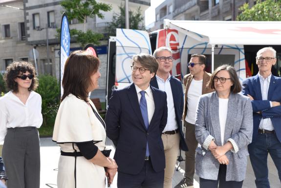 Imagen de la noticia:Enredando Tour inicia su tercera edición para acercar a los mayores, especialmente del rural, las ventajas de la tecnología ...