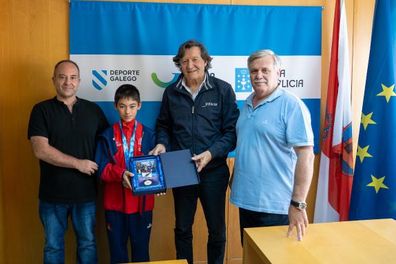 Imaxe da nova:Lete Lasa recibe aos irmáns Wizner do equipo preolímpico de vela para Los Ángeles e a Erik Martín Bai, subcampión de Europa de Wush...