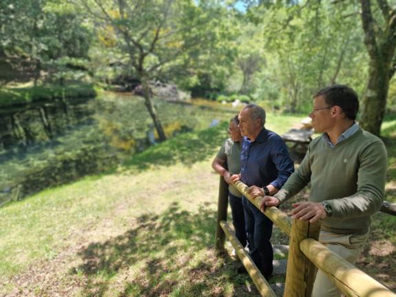 Imaxe da nova:A Xunta apoia con preto de 20.000 euros a sinalización e mellora do sendeiro de Gabián, no concello da Lama