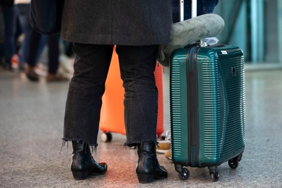 Imagen de la noticia:La Xunta convoca el programa 'Reencontros con Galicia' para que 200 gallegos mayores del exterior puedan vivir la realidad d...