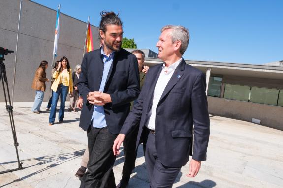 Imagen de la noticia:Rueda felicita a Oliver Laxe y celebra el buen momento del audiovisual gallego