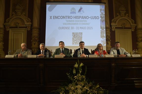 Imaxe da nova:Román Rodríguez defende a figura do profesor como piar da calidade do sistema educativo