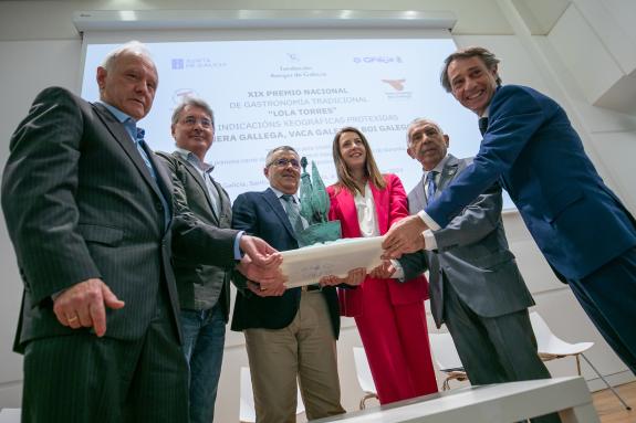Imagen de la noticia:María José Gómez destaca la importancia del sector cárnico para la economía gallega y su relevancia internacional