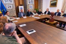 Valentín García pon en valor a figura de Ramón Piñeiro polo alento do espíritu galego na celebración do 110º aniversario do seu nacemento