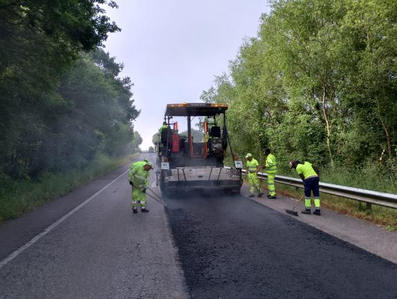 Imagen de la noticia:A Xunta inicia as obras de reforzo do firme na estrada autonómica LU-113 ao seu paso polos concellos de Cospeito e Abadín