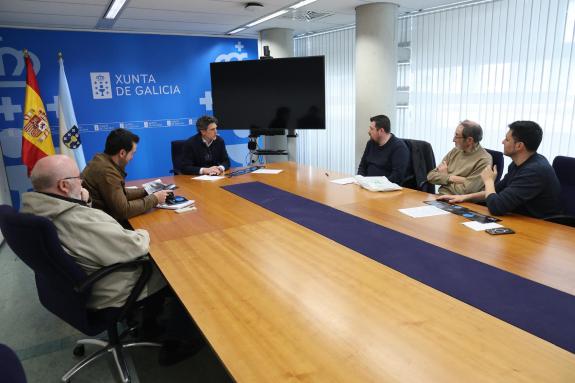 Imaxe da nova:Arias reúnese con representantes do club ciclista Cidade de Lugo, que celebra o seu 25 aniversario