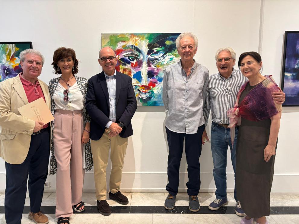 Imaxe 1 de 3 asociada á nova