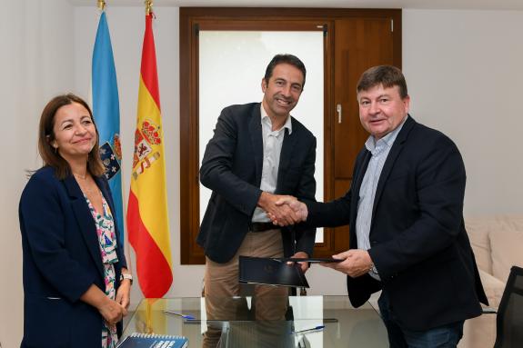 Imagen de la noticia:La Xunta financia nuevas equipaciones y mejoras en las instalaciones de la Federación Galega de Confrarías