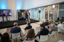 A Xunta e a Fundación Castelao desenvolven unha mostra inmersiva cunha recreación hiperrealista de Castelao e a súa voz grazas á intelixencia artificial