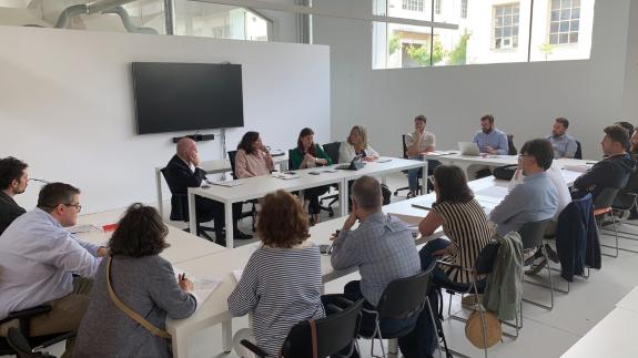 Imaxe da nova:A Xunta destaca que o Plan director do sector TIC incrementará a competitividade e a innovación desta industria clave para a econom...