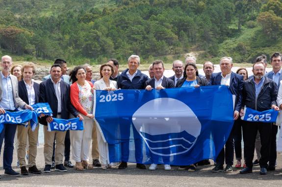 Imagen de la noticia:Rueda destaca el liderazgo de Galicia en distintivos de calidad ambiental con 137 banderas azules