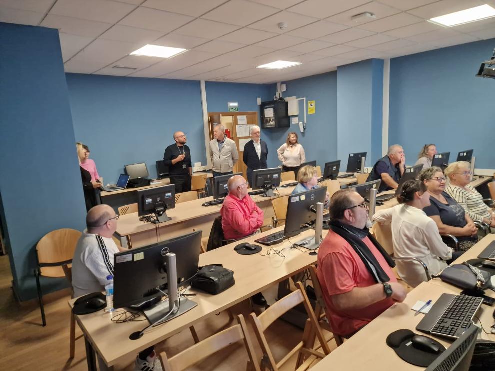 Imaxe 3 de 3 asociada á nova