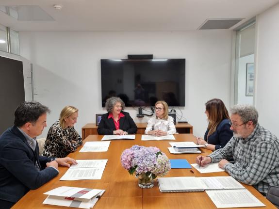 Imaxe da nova:A Xunta e o Colexio de Rexistradores da Propiedade de Galicia abordan os requisitos para  edificar no solo rústico