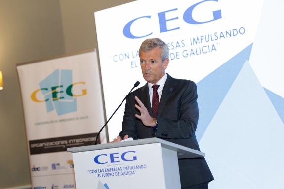 Imagen de la noticia:Rueda reafirma el compromiso de la Xunta con el tejido empresarial gallego en la clausura de la Asamblea General de la CEG