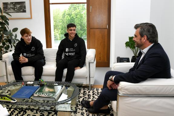 Imaxe da nova:A Xunta felicita a Lucas Yánez e Unai Cereijo polos seus éxitos na Copa do Mundo de patinaxe artística na localidade italiana de Tr...