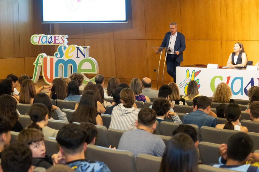 Imaxe 3 de 3 asociada á nova