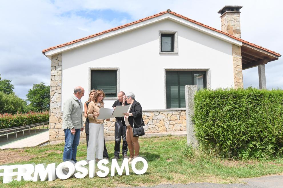 Imaxe 1 de 2 asociada á nova