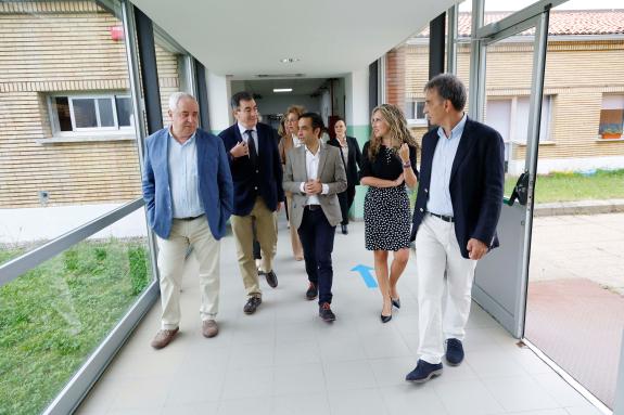 Imagen de la noticia:Román Rodríguez destaca el papel activo de los centros de educación especial para favorecer la inclusión educativa de la que...