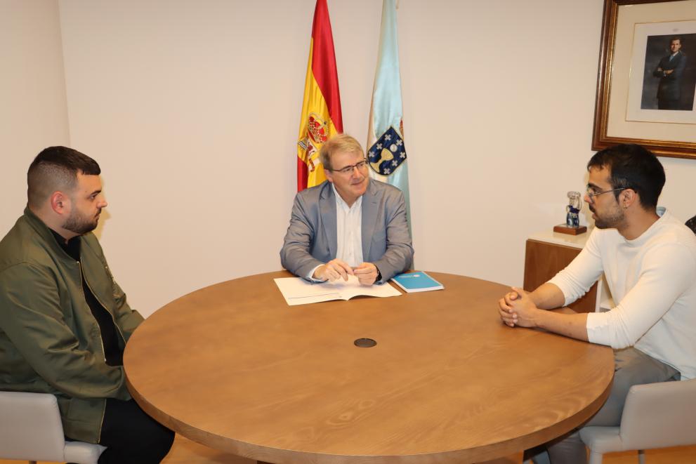 Imaxe 2 de 2 asociada á nova