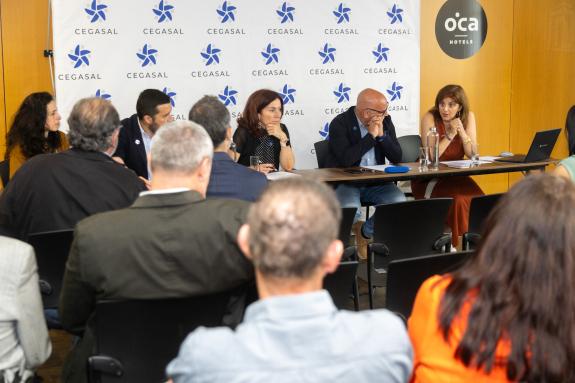 Imaxe da nova:A Xunta reafirma a súa aposta por un modelo económico máis xusto, inclusivo e ligado ao territorio a través do novo convenio con Fo...