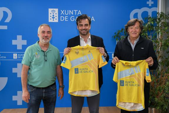 Imaxe da nova:Presentado o maillot que levarán os líderes das ligas A, B e feminina da Liga Galega de Traiñeiras