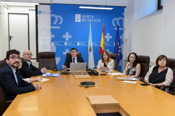 Imaxe da nova:A Xunta e a CEG traballan para optimizar as relacións das empresas galegas coa administración a través da simplificación administra...