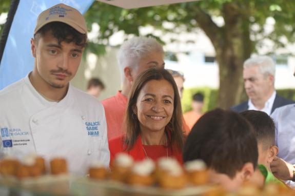 Imaxe da nova:Villaverde sinala como estratéxica a promoción do consumo de peixe e marisco entre a mocidade galega