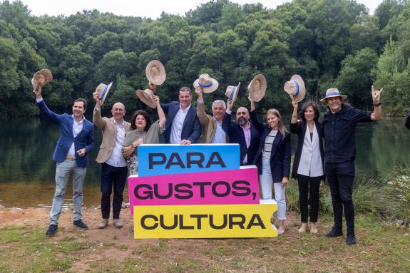 Imaxe da nova:López Campos presenta a campaña ‘Para gustos, cultura’ con 3.400 accións e 40 tipoloxías este verán