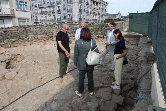 Imaxe da nova:A Xunta pon en valor a escaleira exhumada no cubo XVIII da Muralla de Lugo, que deixará á vista protexida cunha varanda