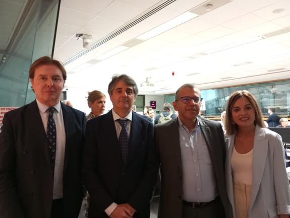 Imaxe da nova:A Xunta defende en Europa a importancia estratéxica do Eixo Atlántico nas conexións comunitarias