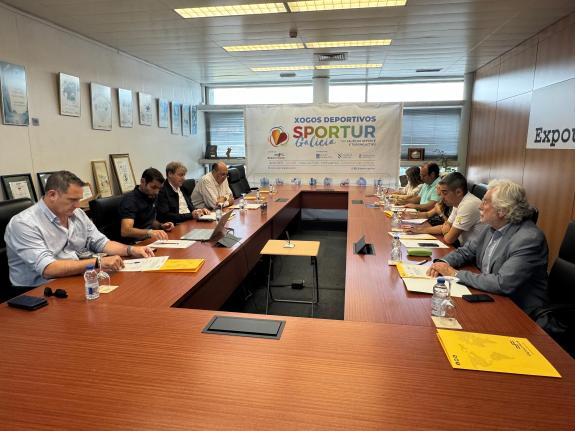 Imagen de la noticia:O delegado territorial da Xunta participa na primeira reunión do comité organizador do VI Congreso Internacional de Turismo ...