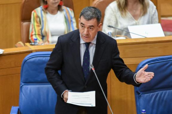 Imagen de la noticia:Román Rodríguez destaca que la neutralidad ideológica en las aulas garantiza el pluralismo social, el pensamiento crítico y ...