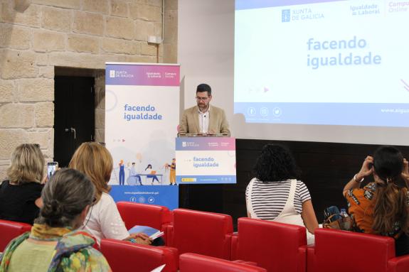 Imagen de la noticia:La Xunta impulsa la formación para reconocer y prevenir la violencia de género en los espacios de trabajo a través del campu...