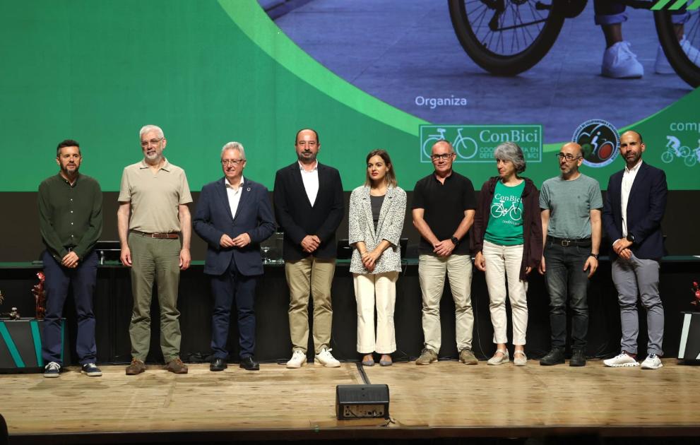Imaxe 2 de 2 asociada á nova