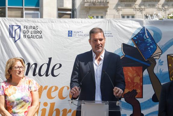 Imagen de la noticia:López Campos celebra que el índice de lectura en Galicia sea superior al promedio de España