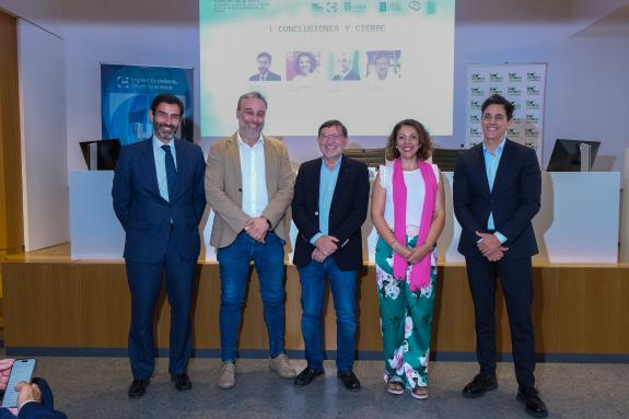 Imagen de la noticia:La Xunta ultima la nueva Estrategia de Enfermedades Raras, con la que mejorará la calidad de vida de las personas con este t...