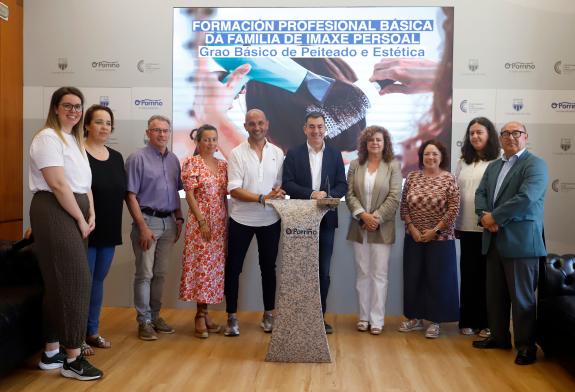 Imaxe da nova:Román Rodríguez avanza que máis de 56.000 persoas xa presentaron solicitude para cursar FP o vindeiro curso