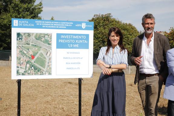 Imagen de la noticia:Xunta y Ayuntamiento de Vilagarcía firman la cesión de suelo para la construcción de 10 viviendas de promoción pública el mi...