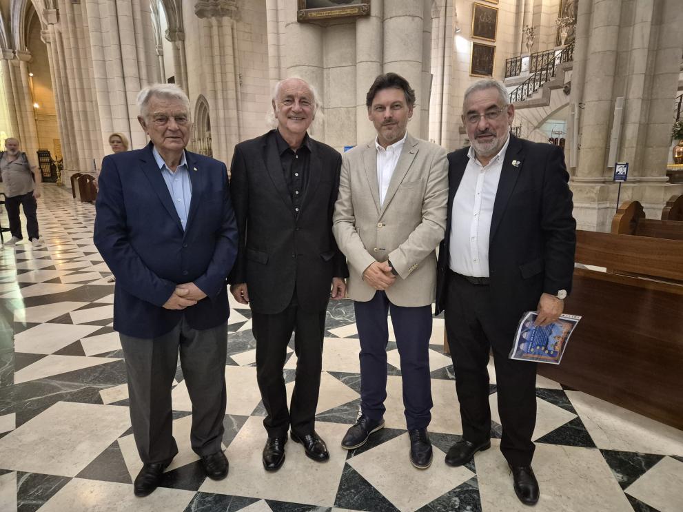 Imaxe 3 de 3 asociada á nova