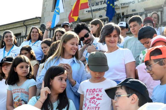 Imagen de la noticia:Lara Meneses celebra la incorporación de una experiencia de arte, danza urbana, tecnología y naturaleza en la campaña de ver...