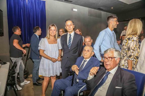 Imaxe da nova:A Xunta destaca o exemplo de Actemsa e do seu fundador Severino Escurís como referentes na industria de transformación de productos...