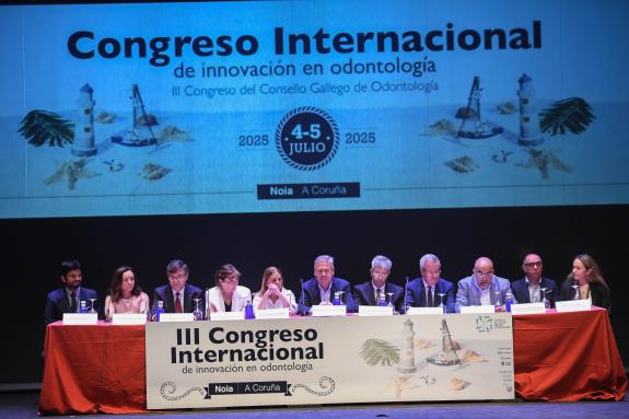 Imagen de la noticia:Gómez Caamaño avanza la creación de nuevas unidades multidisciplinares de salud bucodental para pacientes con necesidades es...