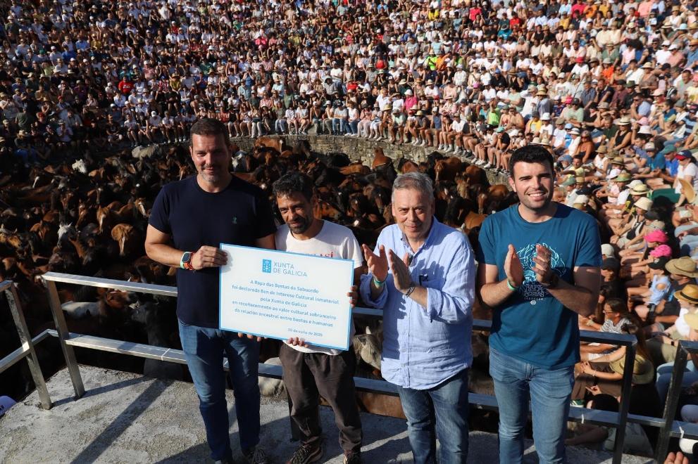 Imaxe 1 de 3 asociada á nova