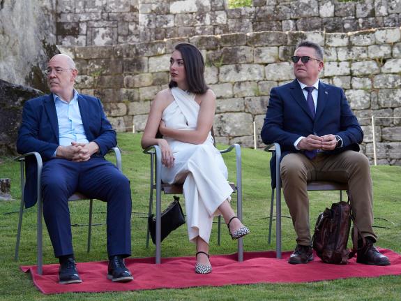 Imaxe da nova:A Xunta apoia un ano máis os Premios Lois Peña novo que recoñecen o labor a prol da lingua
