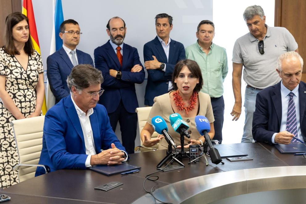 Imaxe 3 de 3 asociada á nova