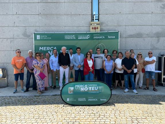 Imagen de la noticia:La Xunta impulsa el comercio local con el sorteo en directo de los premios de la campaña ´Merca no teu Comercio´ en A Pobra ...