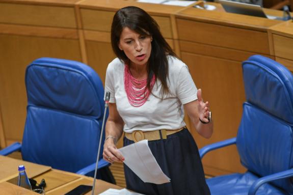 Imaxe da nova:A conselleira M. Allegue defende a protección indefinida e permanente de todas as vivendas de promoción pública do IGVS e Vipugal