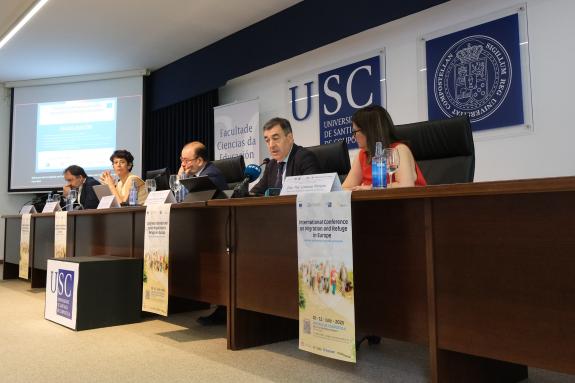 Imagen de la noticia:Román Rodríguez reivindica el liderazgo del sistema educativo gallego en equidad, inclusión y respeto por otras culturas