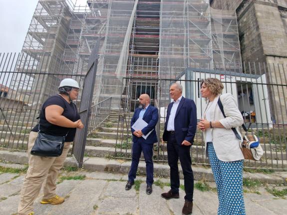 Imaxe da nova:Ángel Miramontes anuncia que a Xunta rematará en agosto as obras na basílica de Santa María a Maior de Pontevedra