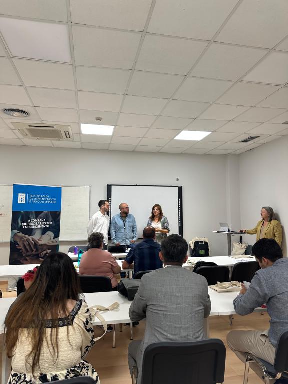 Imagen de la noticia:La Xunta apuesta por la educación financiera junto con el Banco de España a través de la Red de Polos